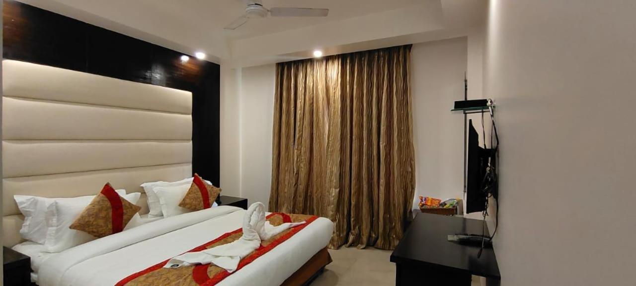 Hotel Benz International Delhi Kültér fotó