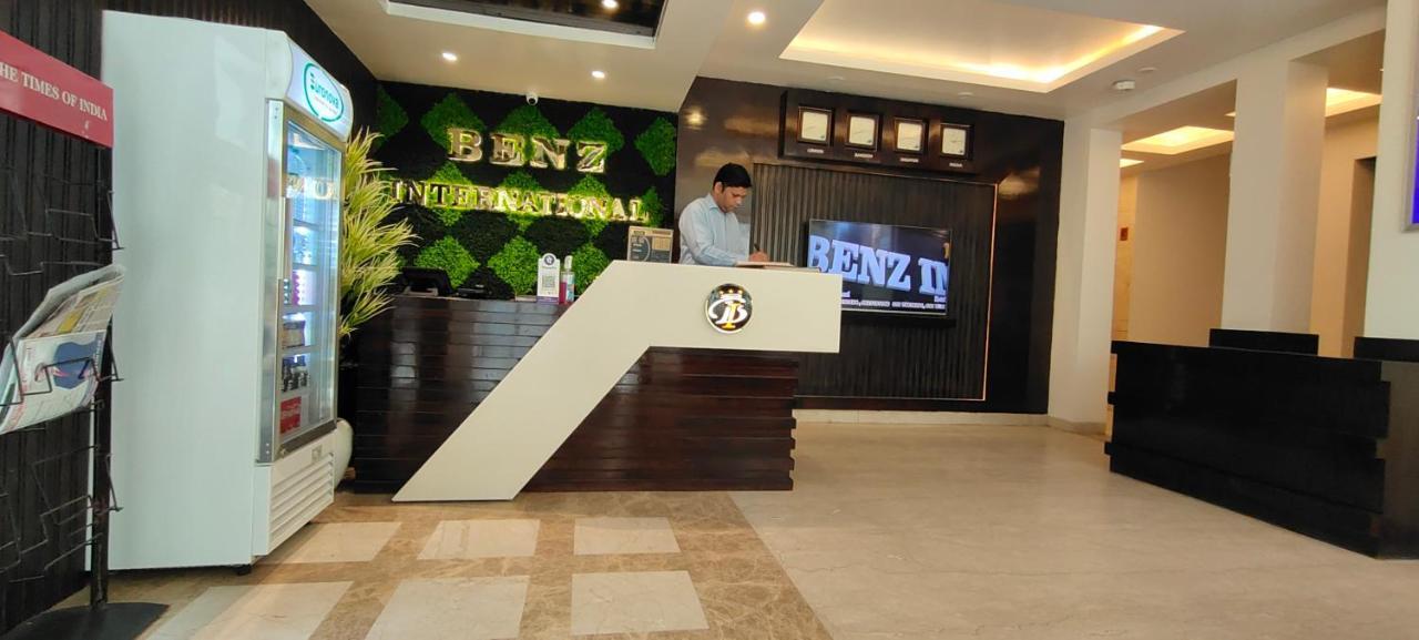 Hotel Benz International Delhi Kültér fotó