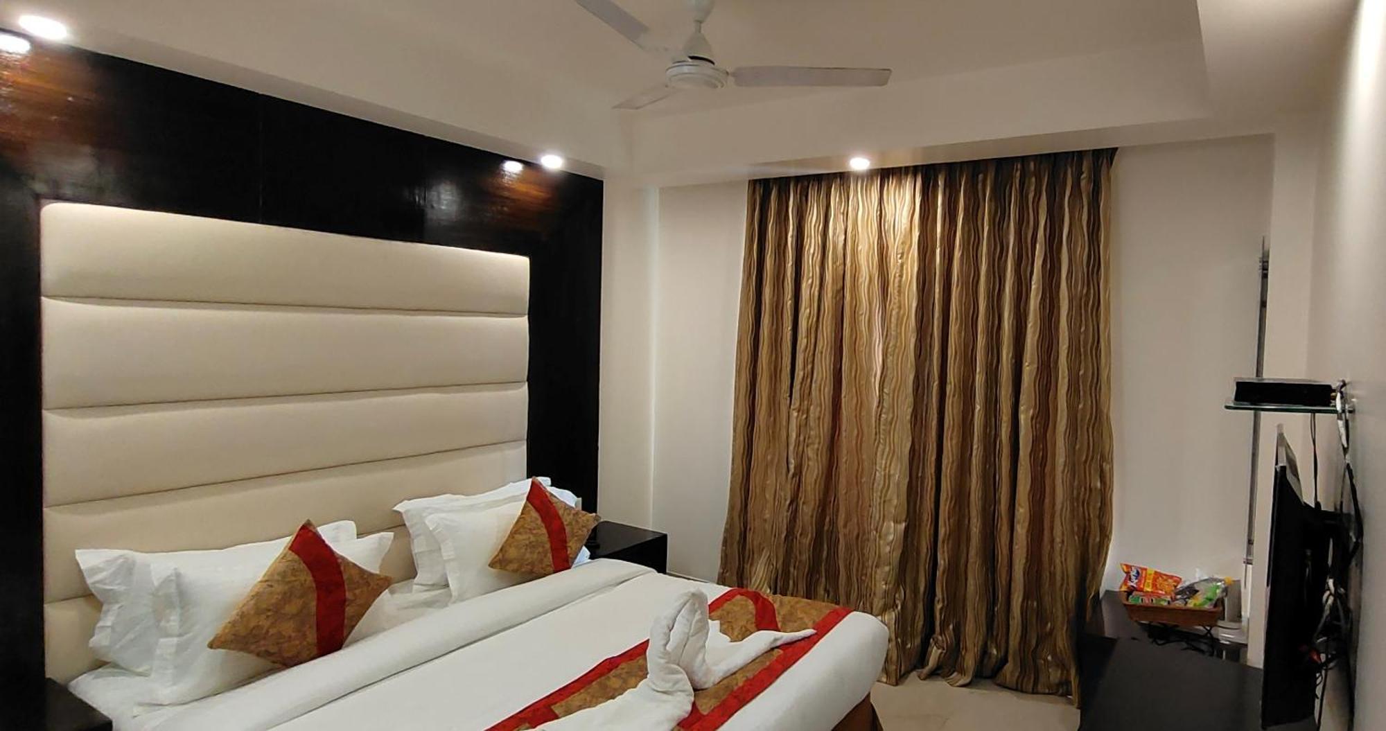 Hotel Benz International Delhi Kültér fotó