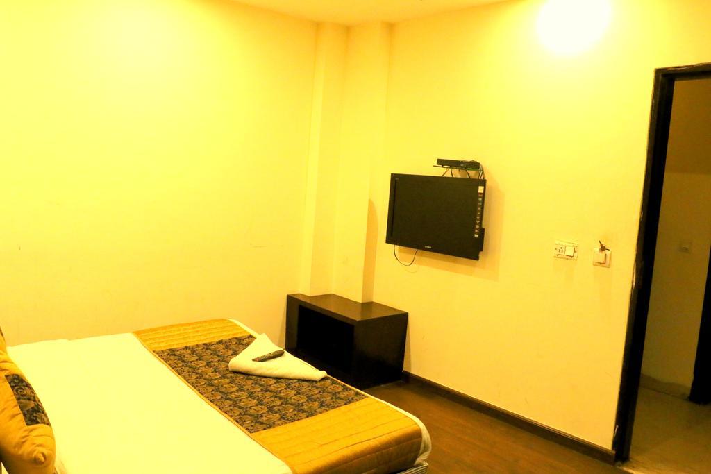 Hotel Benz International Delhi Kültér fotó