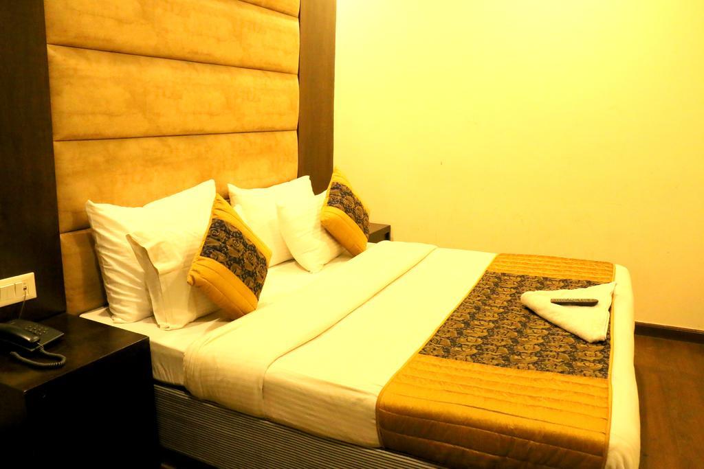 Hotel Benz International Delhi Kültér fotó