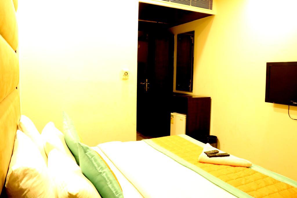 Hotel Benz International Delhi Kültér fotó